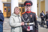Кировский кадет с друзьями спас человека из горящего дома